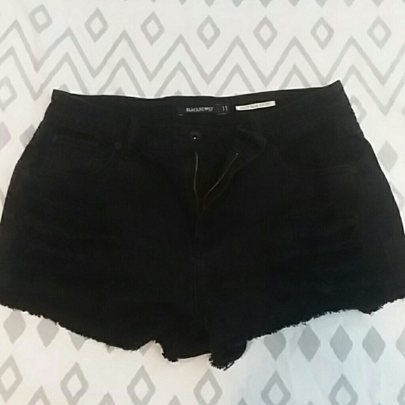 Blackheart Pants - Blackheart black high rise shorts